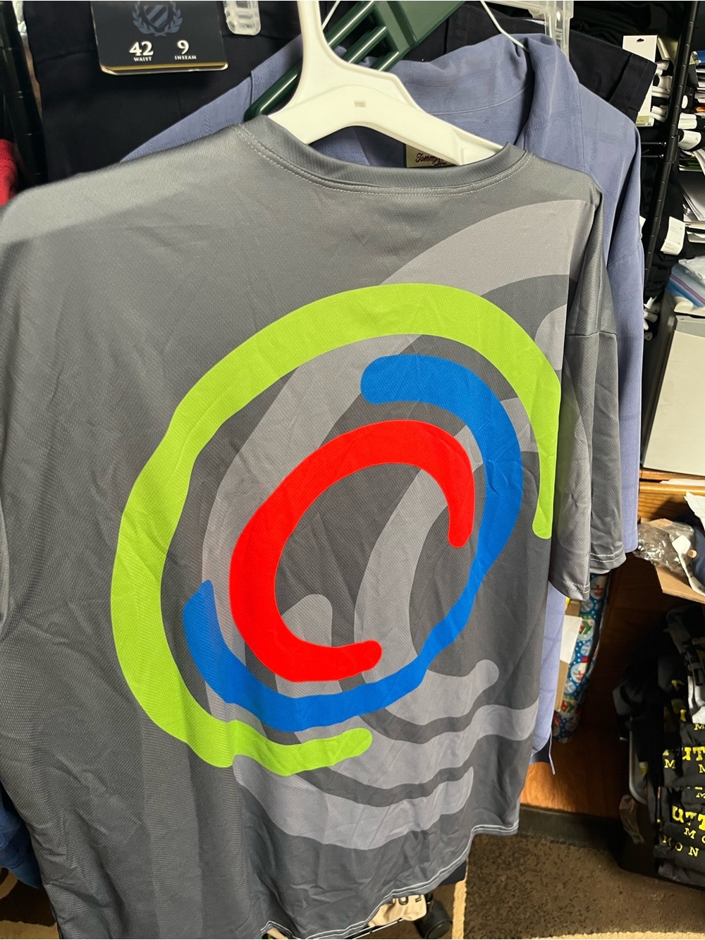 Men's Gray Graphic Short-Sleeve Shirt with Multicolor Swirl